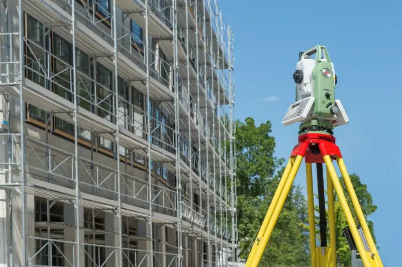 Leica TS07 Total Station Right Side