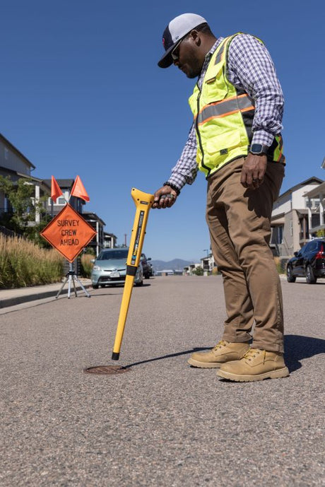 Schonstedt Maggie Magnetic Locator In the field