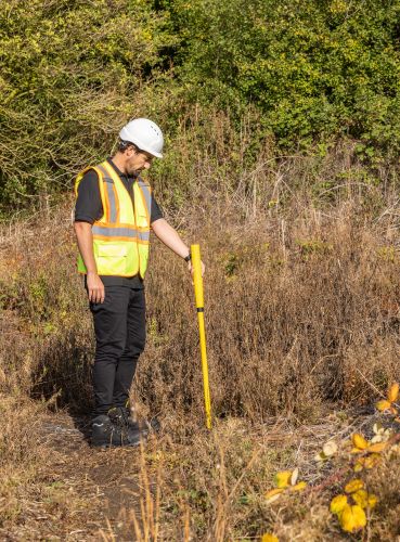 Schonstedt SPOT Magnetic Locator example