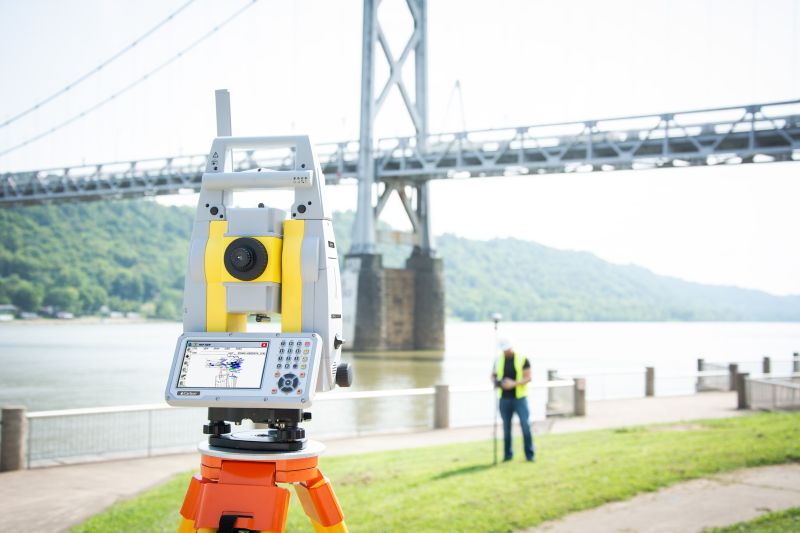 Carlson CRx Robotic Total Station
