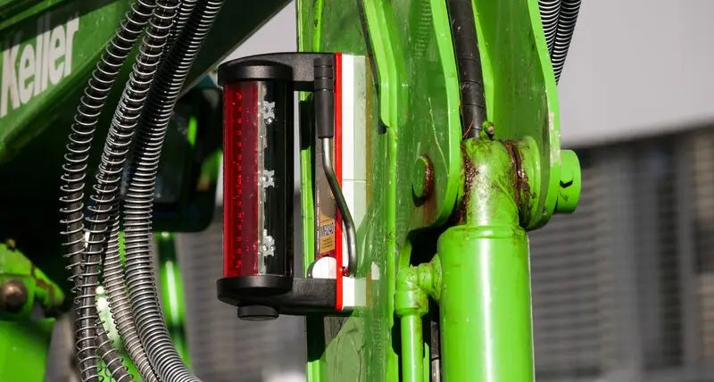 GeoMax MR240 Machine Control Receiver Application on rail