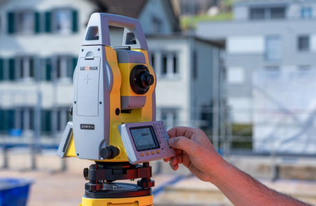 GeoMax Zoom10 Pro_and_X-PAD Ultimate field software-1a